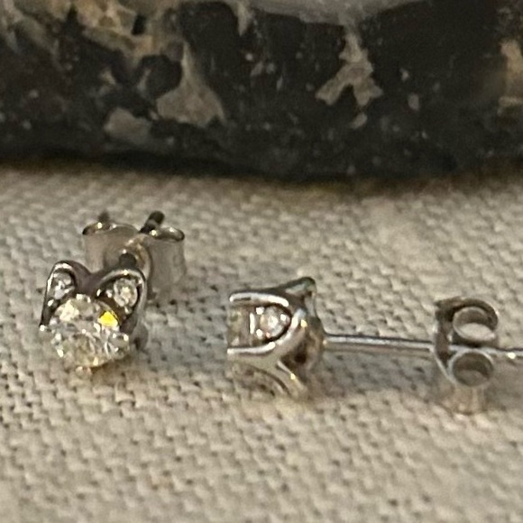 Solid 14k Natural Diamond Stud Earrings - Picture 2 of 8